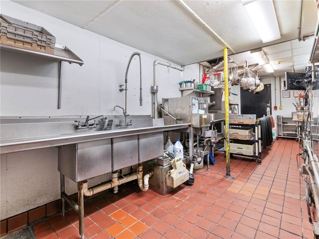 176 Columbus Avenue, Pawtucket, RI 02860
