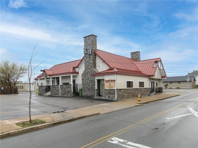 176 Columbus Avenue, Pawtucket, RI 02860