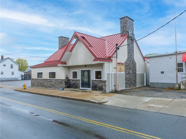 176 Columbus Avenue, Pawtucket, RI 02860