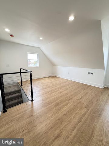 2125 OAKLAND RD, Middle River, MD 21220