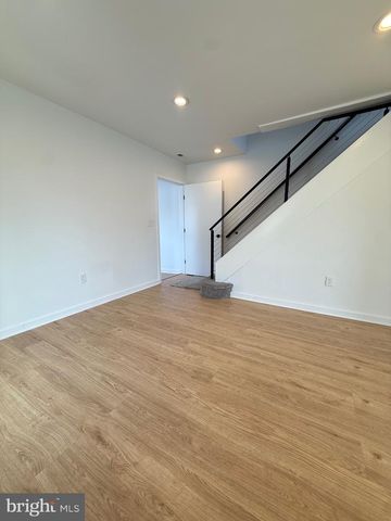 2125 OAKLAND RD, Middle River, MD 21220