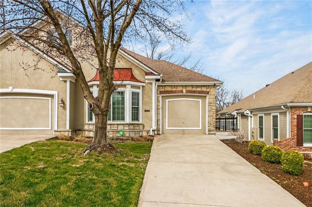 3700 S Bolger Court, Independence, MO 64055