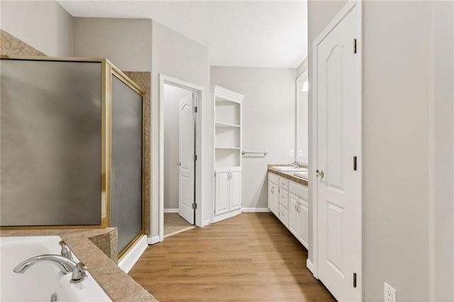 3700 S Bolger Court, Independence, MO 64055