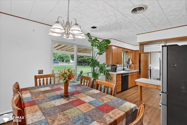 2809 S Outer Drive, Buena Vista Twp, MI 48601