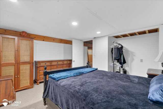 2809 S Outer Drive, Buena Vista Twp, MI 48601