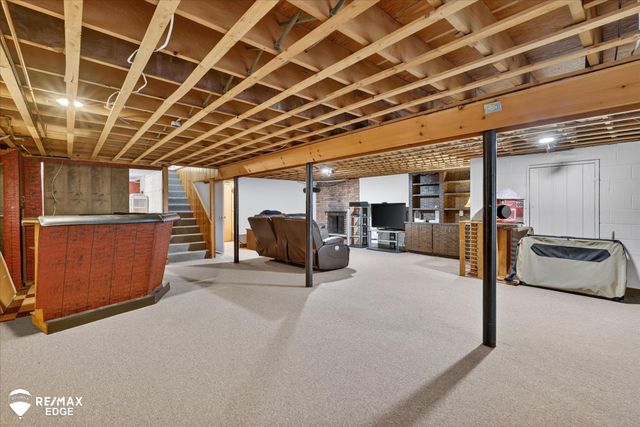 2809 S Outer Drive, Buena Vista Twp, MI 48601