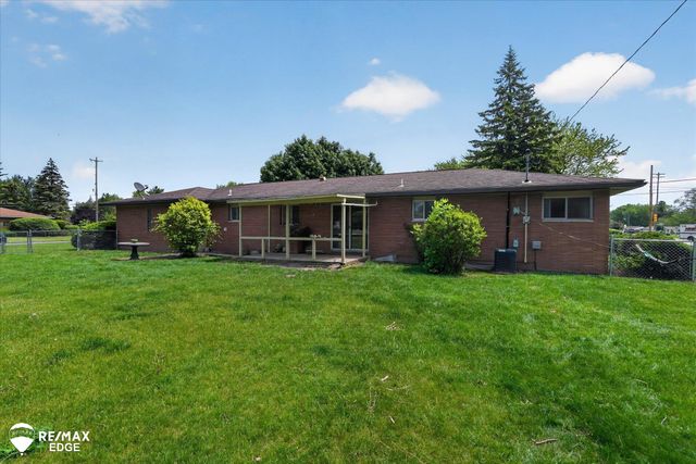 2809 S Outer Drive, Buena Vista Twp, MI 48601