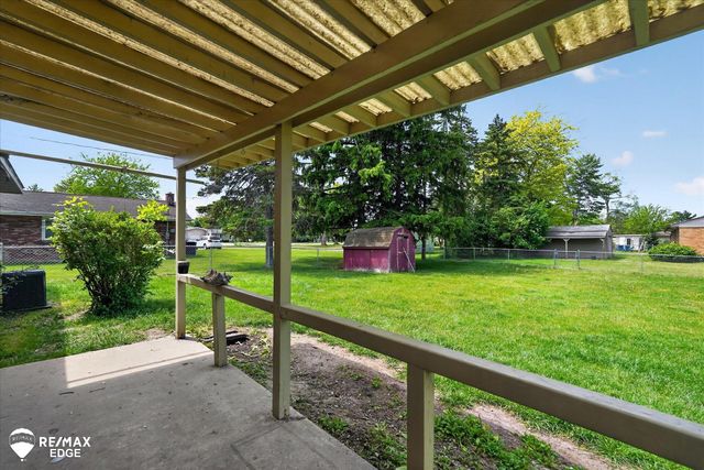 2809 S Outer Drive, Buena Vista Twp, MI 48601