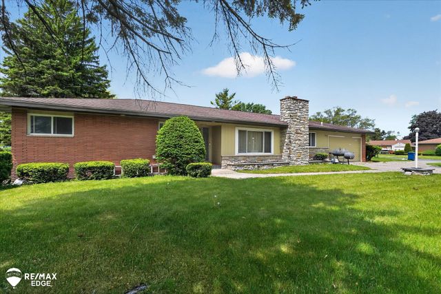 2809 S Outer Drive, Buena Vista Twp, MI 48601