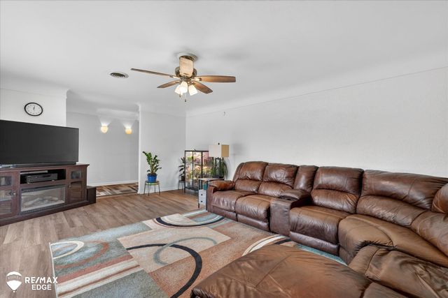 2809 S Outer Drive, Buena Vista Twp, MI 48601