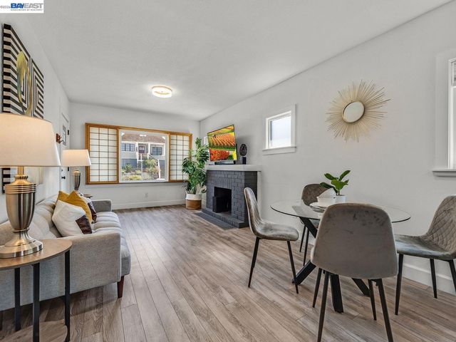 5407 Roberts Ave, Oakland, CA 94619