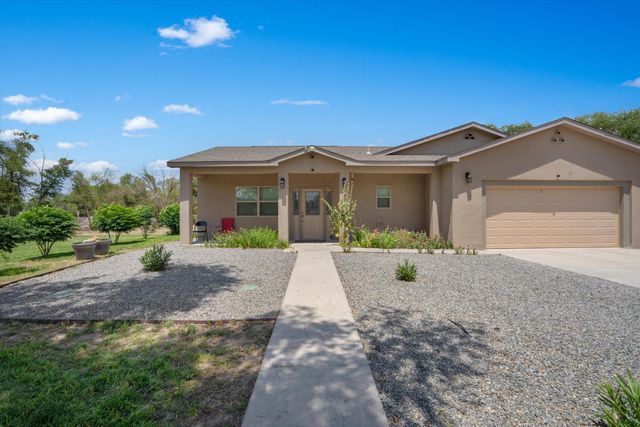 9 Elias Road, Los Lunas, NM 87031