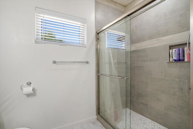 9 Elias Road, Los Lunas, NM 87031