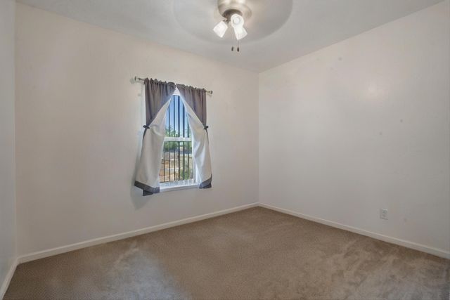 9 Elias Road, Los Lunas, NM 87031