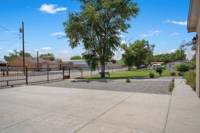 9 Elias Road, Los Lunas, NM 87031
