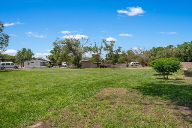 9 Elias Road, Los Lunas, NM 87031