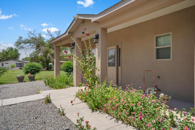 9 Elias Road, Los Lunas, NM 87031