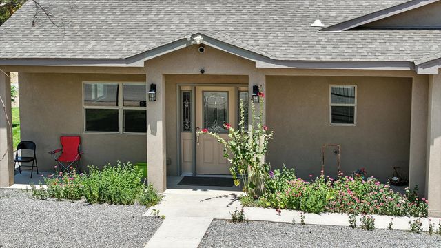 9 Elias Road, Los Lunas, NM 87031