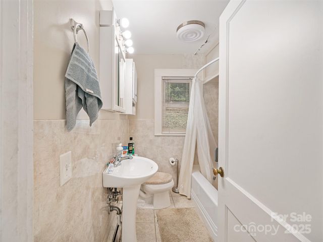 35 Smith Ridge Drive, Asheville, NC 28803