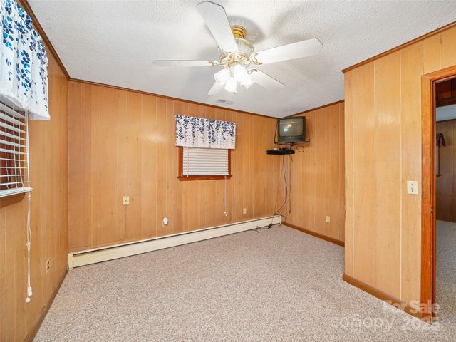 35 Smith Ridge Drive, Asheville, NC 28803