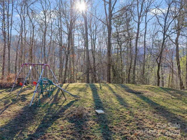 35 Smith Ridge Drive, Asheville, NC 28803