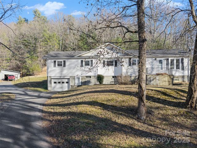 35 Smith Ridge Drive, Asheville, NC 28803
