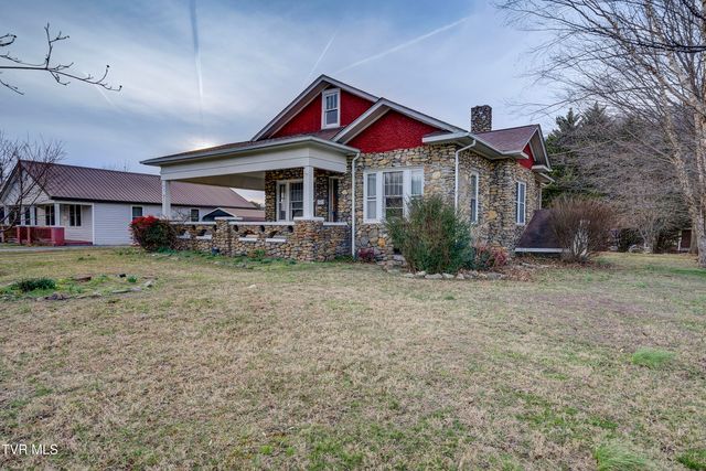 1027 North Elm Avenue, Erwin, TN 37650
