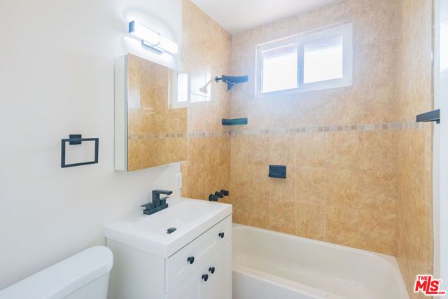 2107 Pullman Lane B, Redondo Beach, CA 90278