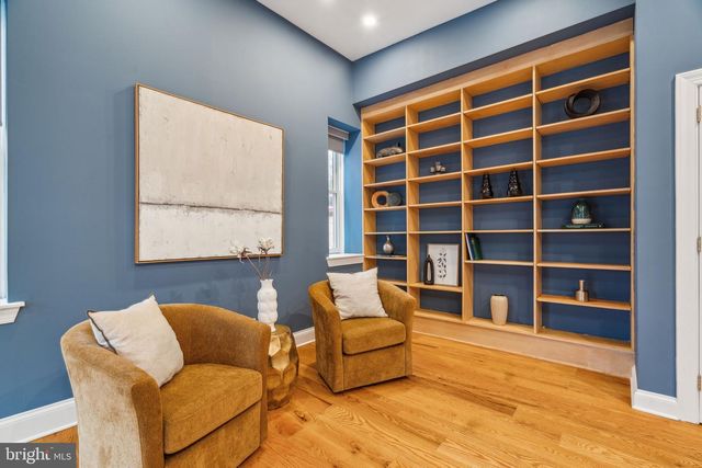 2000 MOUNT VERNON ST, Philadelphia, PA 19130