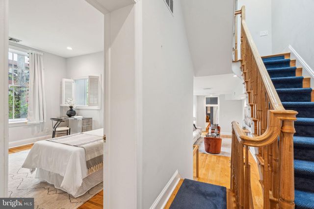 2000 MOUNT VERNON ST, Philadelphia, PA 19130