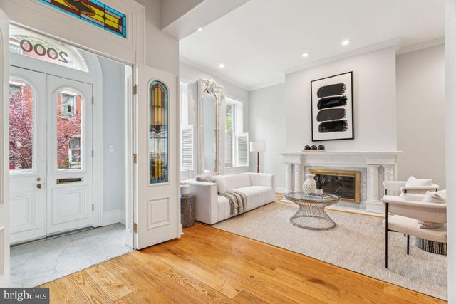 2000 MOUNT VERNON ST, Philadelphia, PA 19130