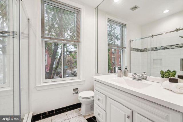 2000 MOUNT VERNON ST, Philadelphia, PA 19130