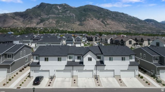10023 N FEATHERSTONE DR, Highland, UT 84003