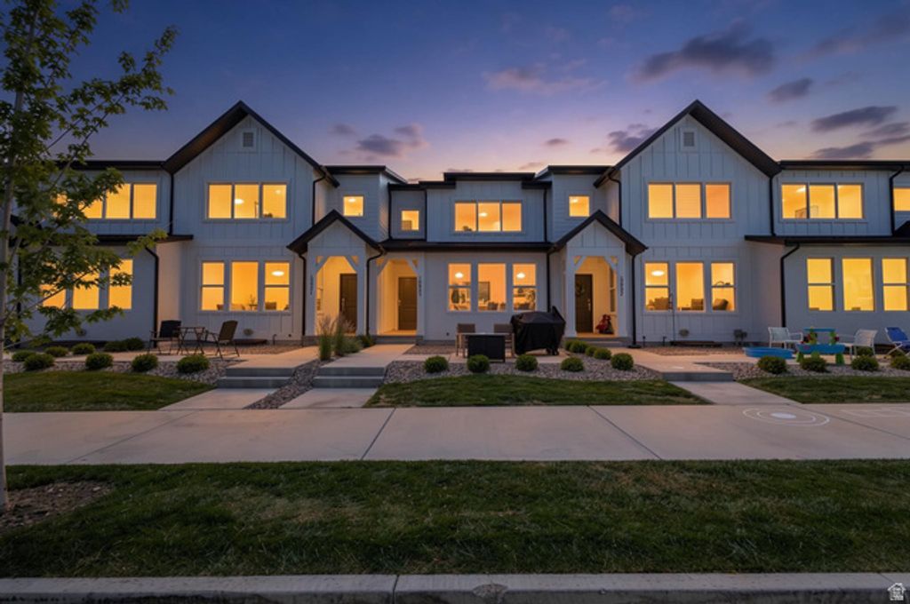 10023 N FEATHERSTONE DR, Highland, UT 84003