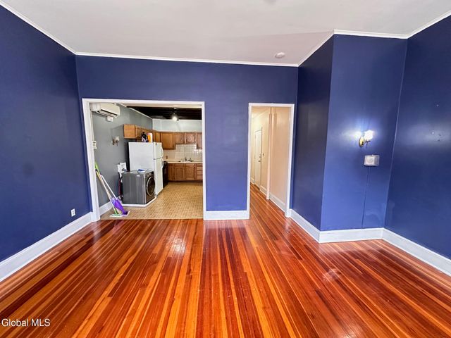 15 2nd Street 2, Troy, NY 12180