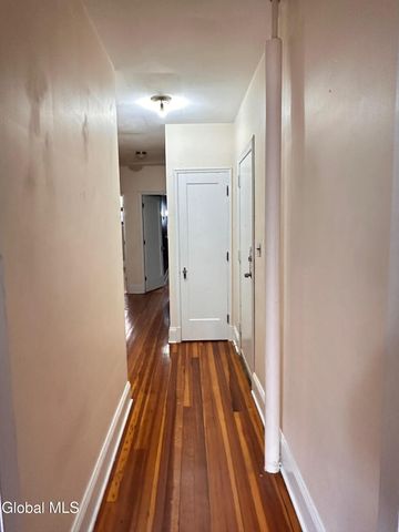 15 2nd Street 2, Troy, NY 12180