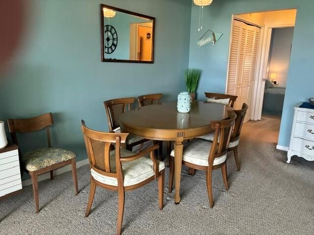 620 Horizon W 202, Boynton Beach, FL 33435