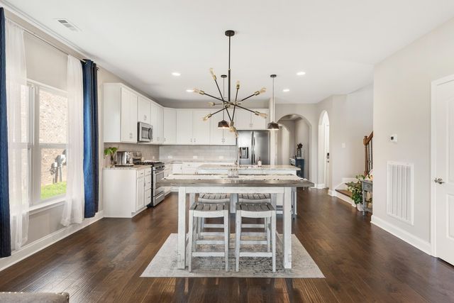 587 Lingering Way, Hendersonville, TN 37075