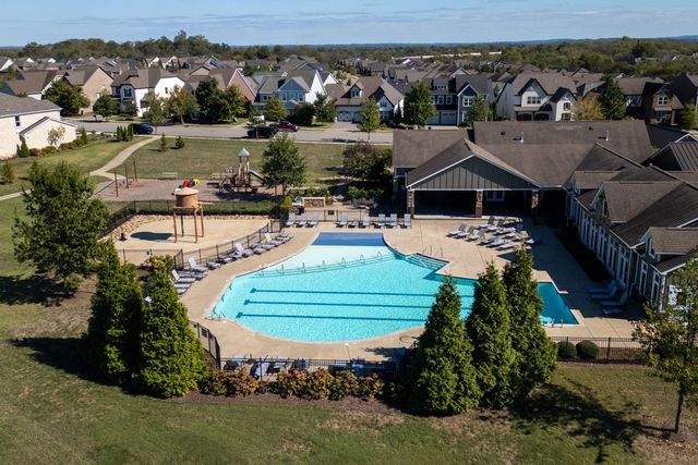 587 Lingering Way, Hendersonville, TN 37075