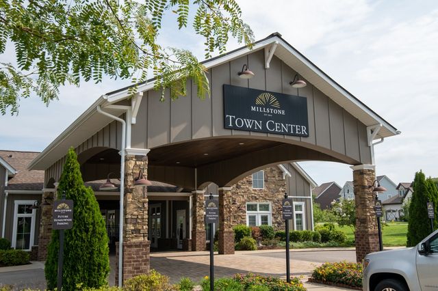 587 Lingering Way, Hendersonville, TN 37075