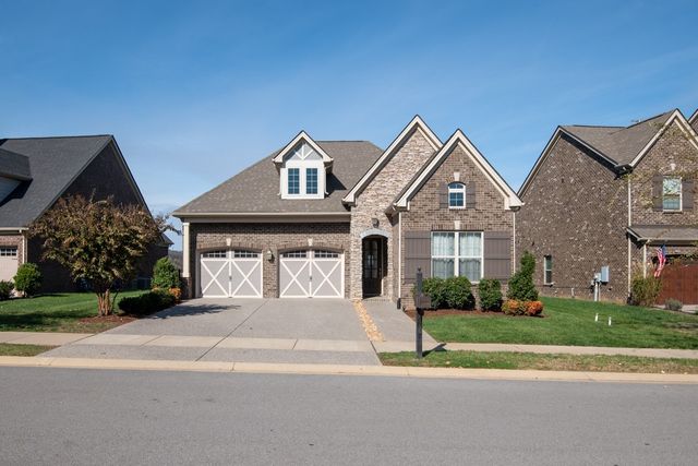 587 Lingering Way, Hendersonville, TN 37075