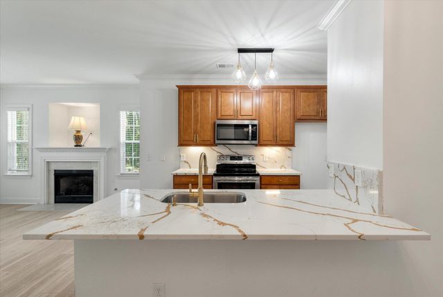 197 Golfview Lane, Summerville, SC 29485