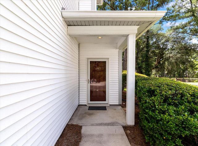 197 Golfview Lane, Summerville, SC 29485