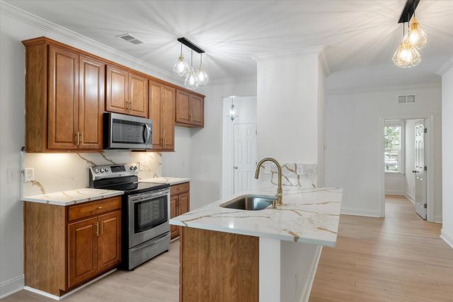 197 Golfview Lane, Summerville, SC 29485