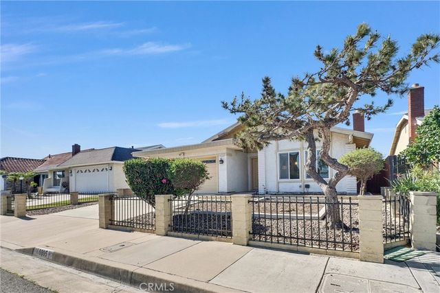 8895 Brooke Avenue, Westminster, CA 92683