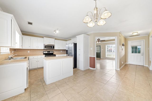 7 Moonlight Cove, Ward, AR 72176