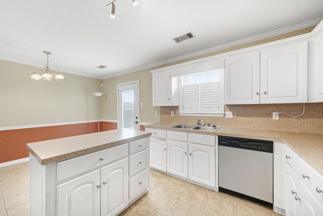 7 Moonlight Cove, Ward, AR 72176