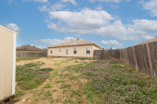 7 Moonlight Cove, Ward, AR 72176