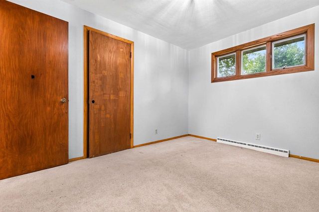 1512 N REXFORD STREET, Appleton, WI 54914