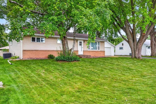 1512 N REXFORD STREET, Appleton, WI 54914